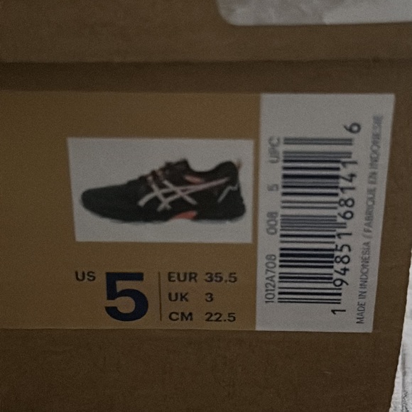 ASICS size 5 - Picture 3 of 4
